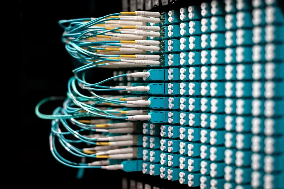 Teknologi Internet Fiber Optik, Paling Stabil untuk Kebutuhan Harian